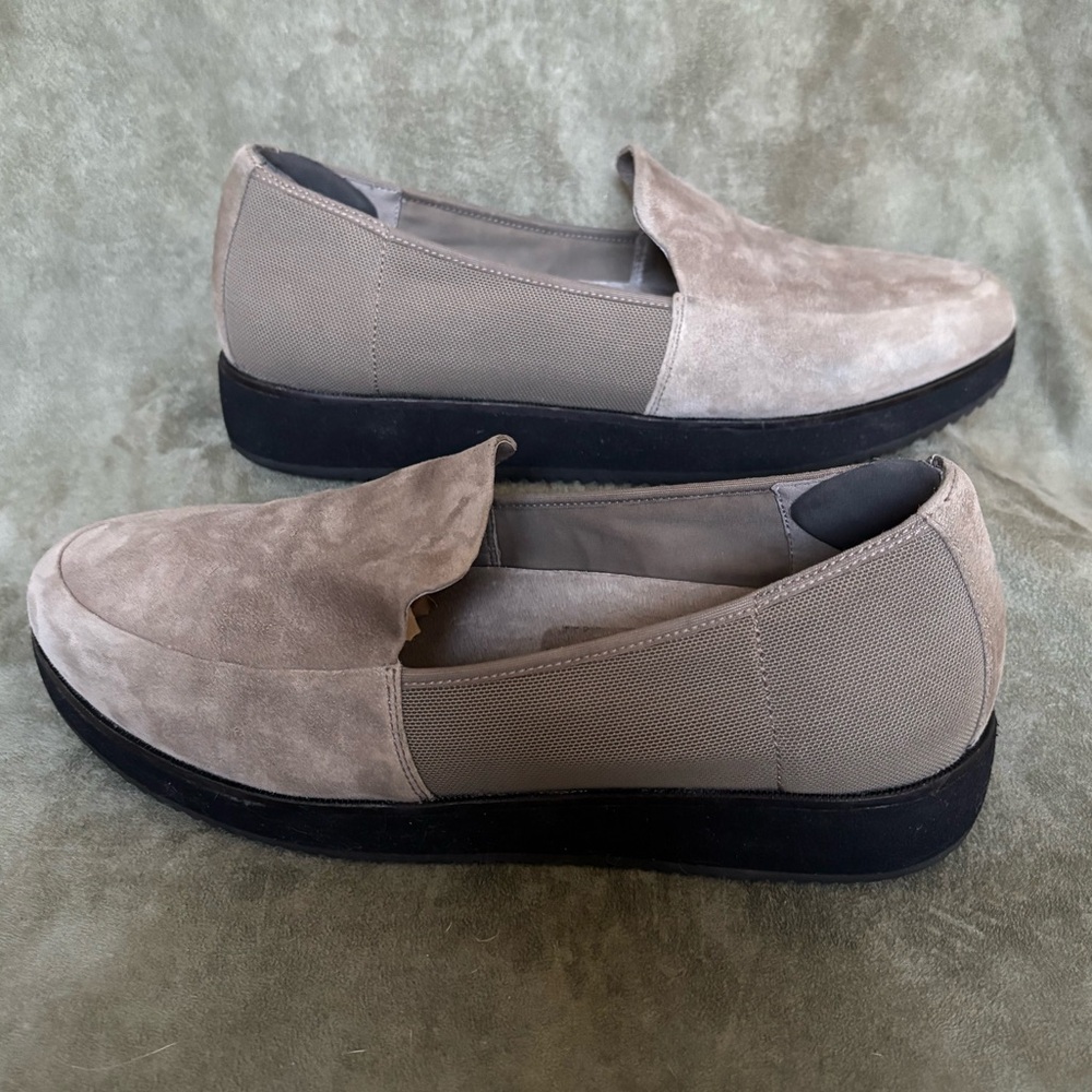 EILEEN FISHER Women’s SZ 9 Gray Dell Suede & Mesh Lightweight Cushioned Loafer